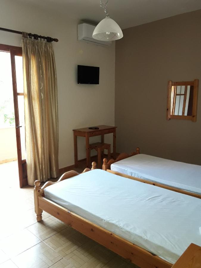 Chrysanthy Apartments ซีดารี ภายนอก รูปภาพ